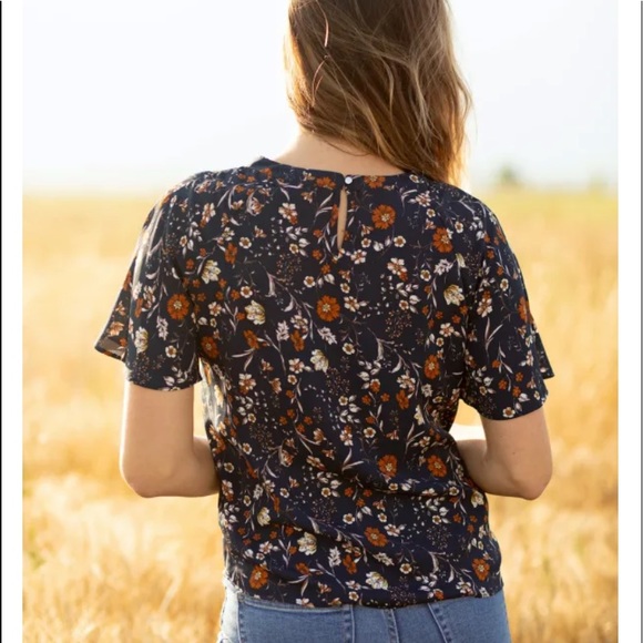 Roz & Ali Floral Jewel Neck Trapeze Blouse - Picture 2 of 5